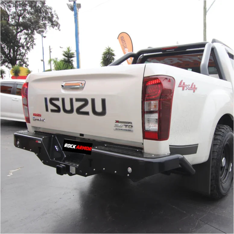 White Isuzu pickup truck with rear step and tow bar for Mazda BT50 2011-2020