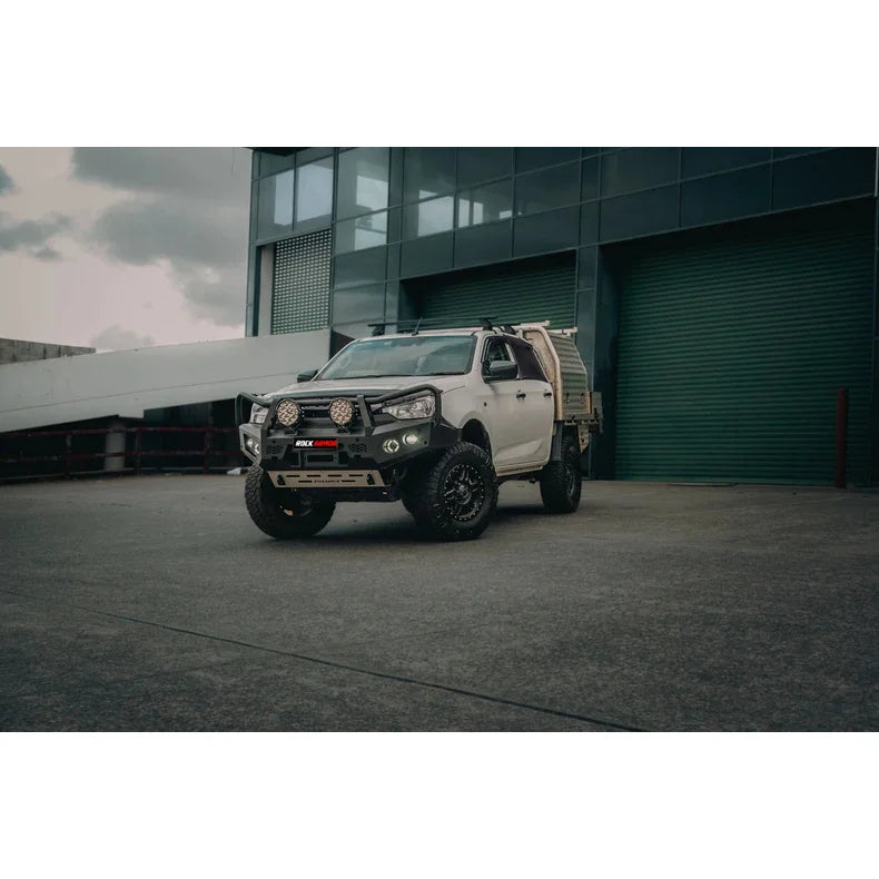 White off-road pickup truck with Rockarmor GT steel hoop bullbar for Isuzu Dmax